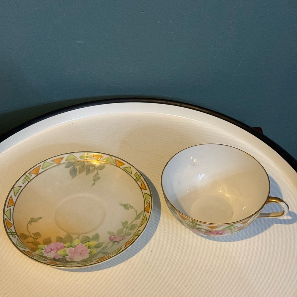 Vintage Nippon Art Deco Porcelain Teacup cup and Saucer pink roses geometric rim - Picture 8 of 12